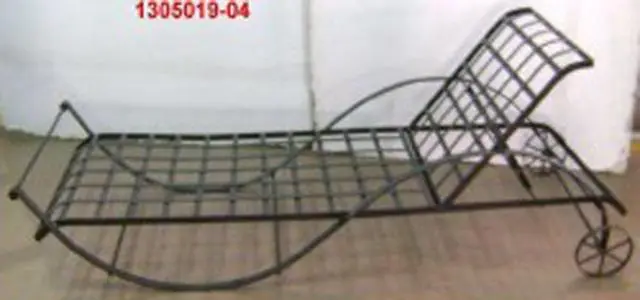 Photo de l’avis officiel: ALBIR Chaises — risque: Blessures