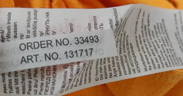 Foto uit de officiële melding: Umbro Kindersweatshirt — risico: Verwurging