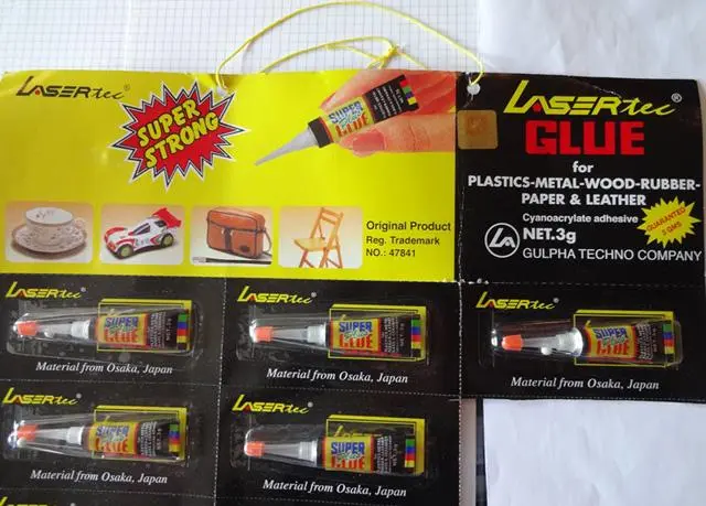 Foto dell’avviso ufficiale: LASERtec LASERtec SUPER GLUE plus Colla — rischio: Rischio chimico