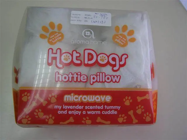 Photo from the official notice: AROMA HOME Hot Dogs - hottie pillow soft toy bed warmer — choking risk
