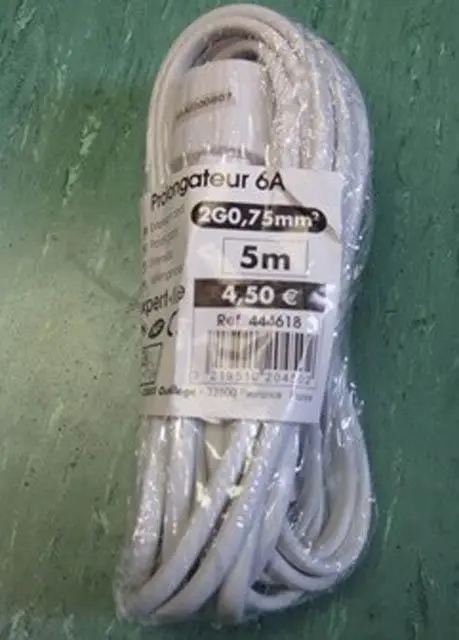 Photo from the official notice: Expert Line Prolongateur 6A extension lead — electric shock risk