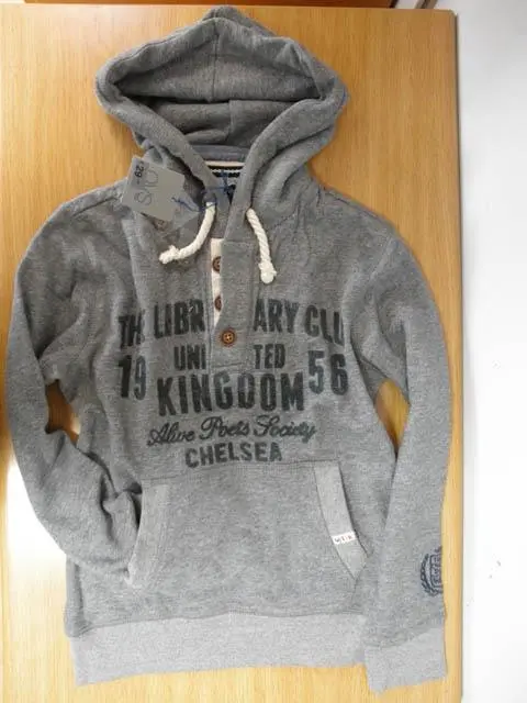 Foto do aviso oficial: OVS Pijama infantil — risco: Estrangulamento
