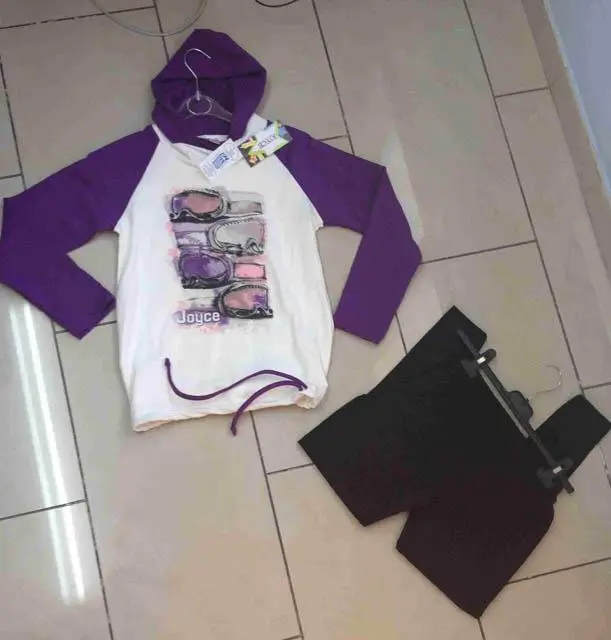 Foto uit de officiële melding: Joyce Meisjes kleding set — risico: Verwonding