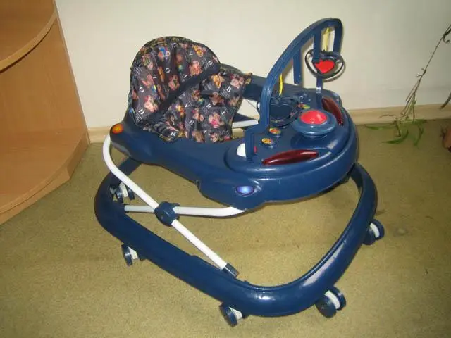 Photo de l’avis officiel: Marchette pour bébé — risque: Blessures (A12/0198/14)