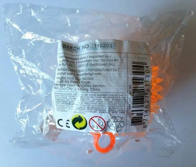 Foto aus der offiziellen Meldung: Regio Flash Spikes Ball Elastischer Ball — Risiko: Strangulierung