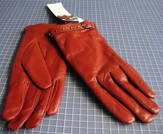 Photo de l’avis officiel: AWG Gants en cuir — risque: Risque chimique