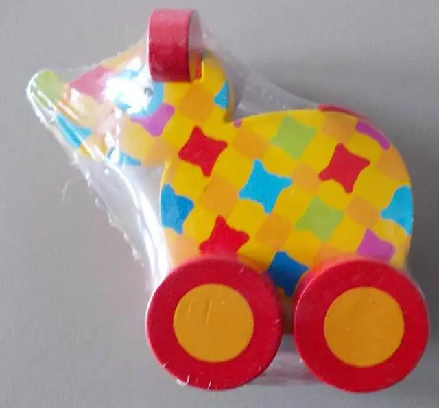 Foto do aviso oficial: Trendhaus Tatiri Lustige Rolltier  (fun rolling toy) Brinquedo de madeira — risco: Engasgamento