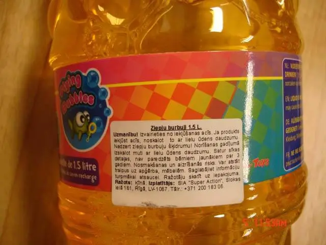 Photo from the official notice: Toi Toys Flying Bubbles soap bubbles — microbiological risk