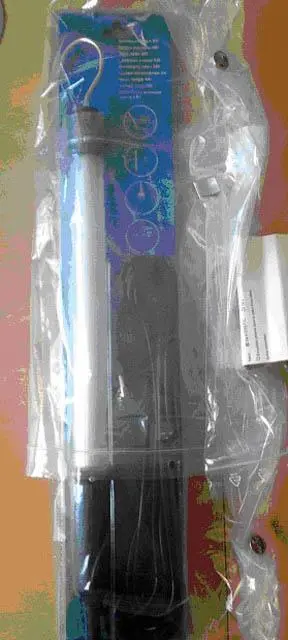 Photo de l’avis officiel: Neon 8W Lampe portable — risque: Choc électrique