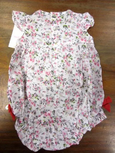 Photo from the official notice: Neck &amp; Neck babies' clothes — choking risk