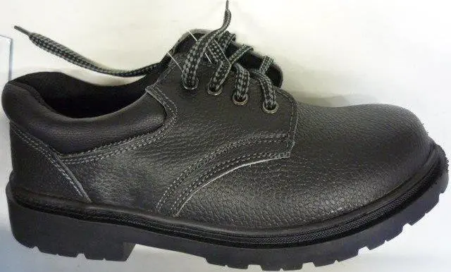 Photo de l’avis officiel: TopCent Work shoes Chaussures — risque: Risque chimique