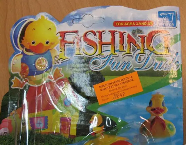 Foto do aviso oficial: Yi Si Da Fishing Fun Dusk Brinquedo de pesca magnético — risco: Engasgamento & Ferimentos