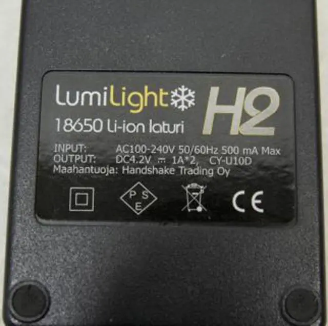 Photo de l’avis officiel: Lumilight H2 18650 Li-ion Akkulaturi Chargeur de batterie — risque: Choc électrique