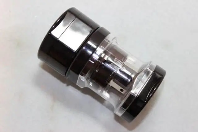 Foto dell’avviso ufficiale: INOVA World travel adapter set Adattatore della spina di viaggio — rischio: Scossa elettrica
