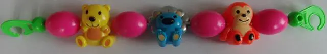 Foto aus der offiziellen Meldung: Toys Kunststoff Rassel — Risiko: Ersticken