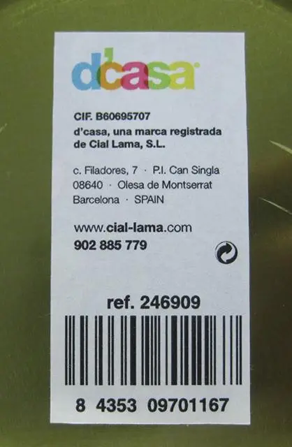 Photo from the official notice: D'CASA Top of the Town - Magnetic Dartboard — injuries risk