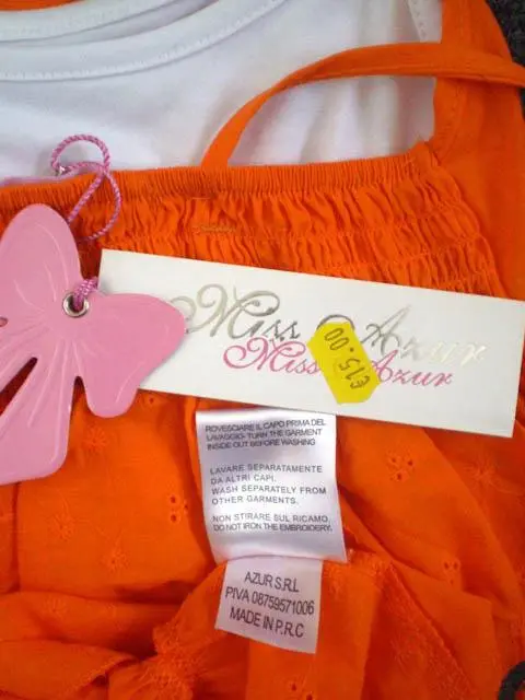 Foto aus der offiziellen Meldung: Miss Azur Kleidungsset für Mädchen — Risiko: Strangulierung