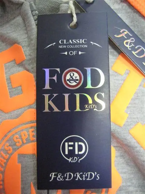 Foto do aviso oficial: F&amp;D KID'S Pijama infantil — risco: Estrangulamento (A12/1214/14)