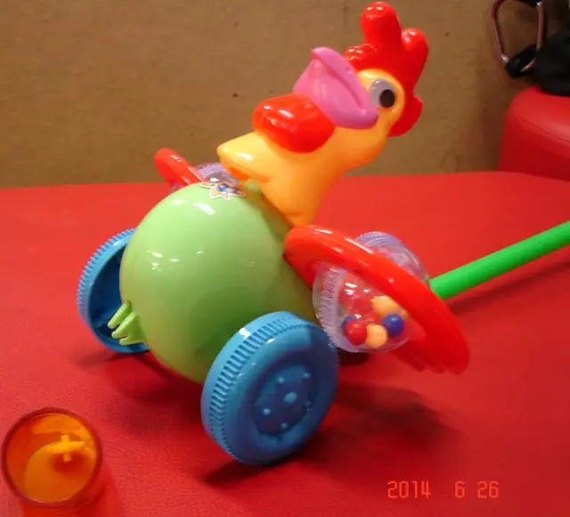 Photo de l’avis officiel: HAPPY - Funny Hand Art Series Toys Jouet push-along — risque: Étouffement