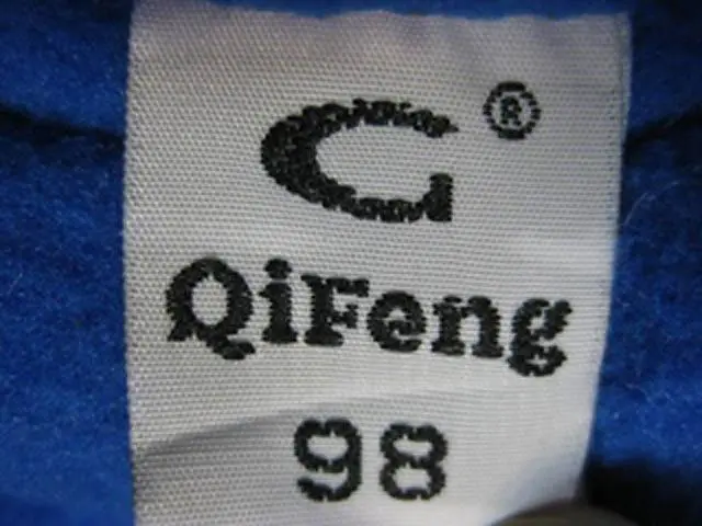 Foto do aviso oficial: Qifeng Macacão infantil — risco: Estrangulamento