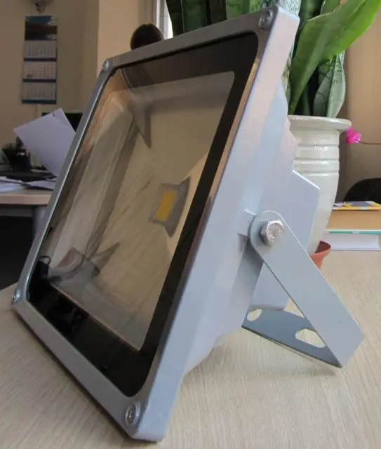 Photo from the official notice: LED floodlight — electromagnetic disturbance risk