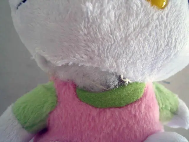 Foto do aviso oficial: TY- collection Beanie babies Hello Kitty Brinquedo macio — risco: Engasgamento