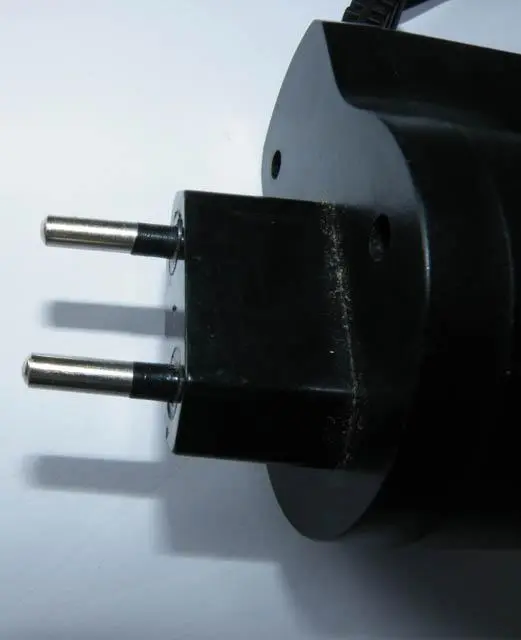 Photo de l’avis officiel: AC/DC Adaptor Alimentation électrique — risque: Choc électrique
