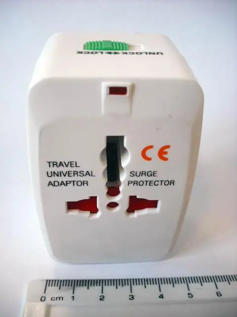 Foto do aviso oficial: International Adaptor All-In-One Adaptador de plugue de viagem — risco: Choque elétrico