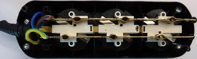 Photo de l’avis officiel: Bachmann Smart Line 3x Plomb d’extension du secteur — risque: Choc électrique