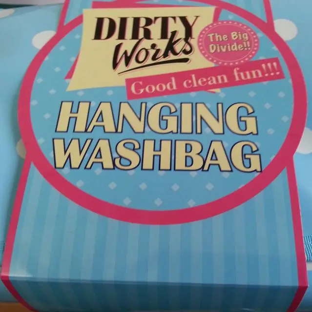 Foto dell’avviso ufficiale: Dirty Works Hanging Washbag Borsa da bagno — rischio: Ambiente