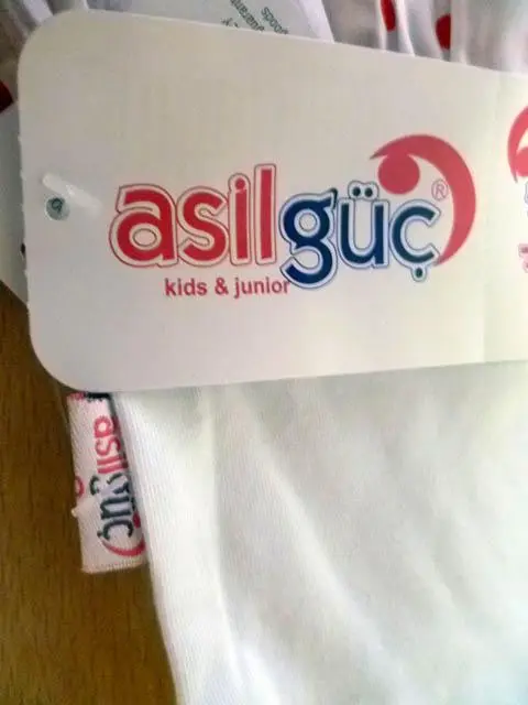 Photo de l’avis officiel: Asilgüç Robe d’enfant — risque: Blessures