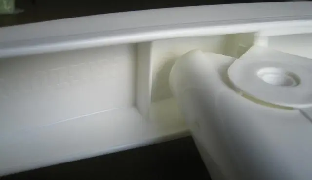 Photo de l’avis officiel: Flair Hámor Chaise en plastique pliable — risque: Blessures