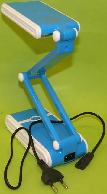 Foto do aviso oficial: Keyang LED Fold Super Capacity Desk Lamp Candeeiro de mesa — risco: Choque elétrico & Incêndio