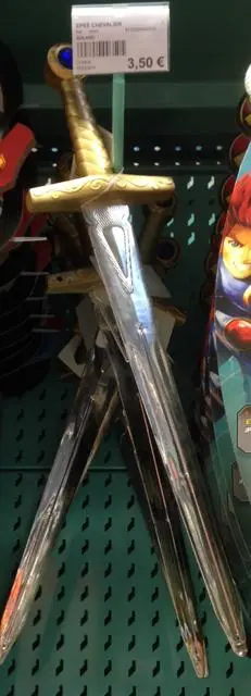 Photo de l’avis officiel: Boland Knight's sword (épée chevalier) Épée de jouet en plastique — risque: Risque chimique