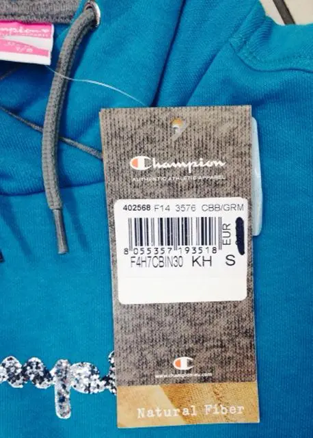Foto aus der offiziellen Meldung: Champion Kinder-Sweatshirt — Risiko: Strangulierung (A12/1771/14)