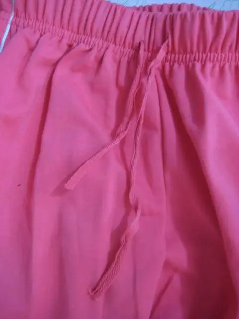 Photo de l’avis officiel: Hong Tenue enfant en deux parties — risque: Blessures & Etranglement