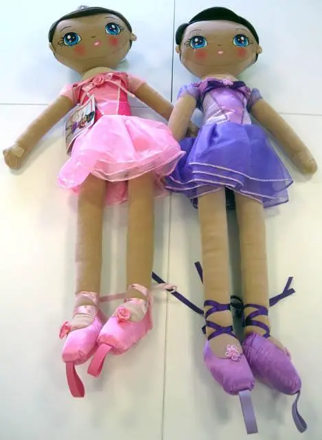 Foto do aviso oficial: You &amp; Me Dance With Me Ballerina Boneca macia da bailarina — risco: Engasgamento