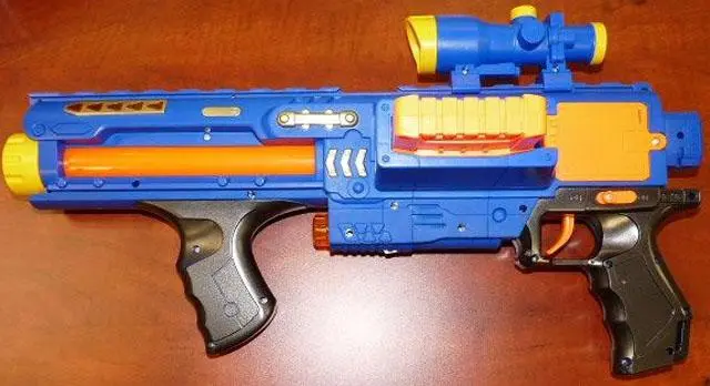 Photo de l’avis officiel: Ametralladora Blaster Mitrailleuse jouet — risque: Étouffement