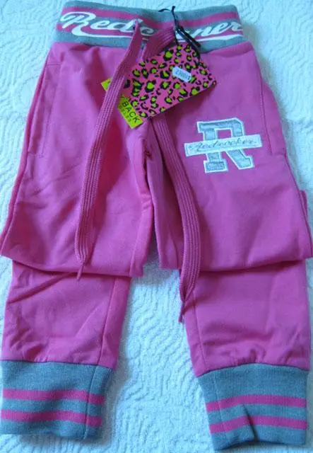 Foto aus der offiziellen Meldung: 1. Play Back; 2. PLAY BACK LOS ANGELES Kinderhose — Risiko: Verletzungen