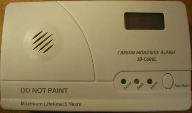 Foto uit de officiële melding: CMI Carbon Monoxide Alarm Koolmonoxidedetector — risico: Verstikking