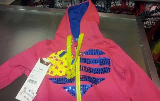 Foto do aviso oficial: Miss Azur Pijama feminina — risco: Estrangulamento