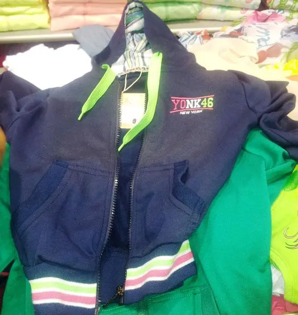 Photo de l’avis officiel: Yonk 46 Ensemble de vêtements pour garçons — risque: Blessures & Etranglement