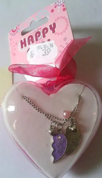 Photo de l’avis officiel: Happy Collier — risque: Risque chimique