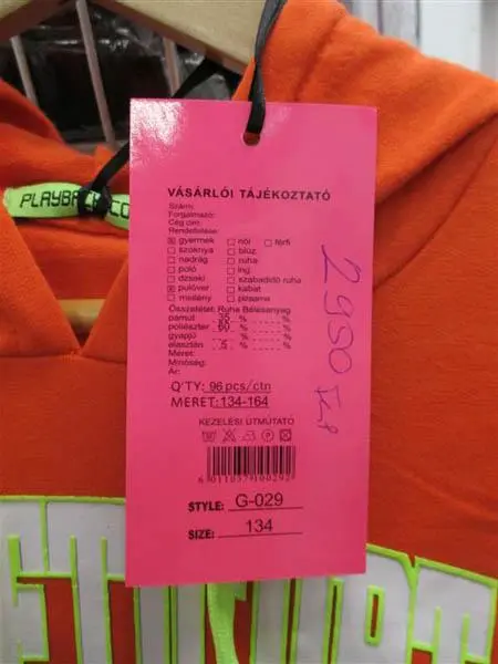 Foto aus der offiziellen Meldung: PLAY BACK LOS ANGELES Kinder-Sweatshirt — Risiko: Strangulierung