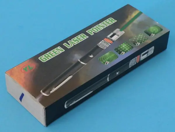 Foto aus der offiziellen Meldung: YL Green Laser Pointer Laserpointer — Risiko: Sehschaden