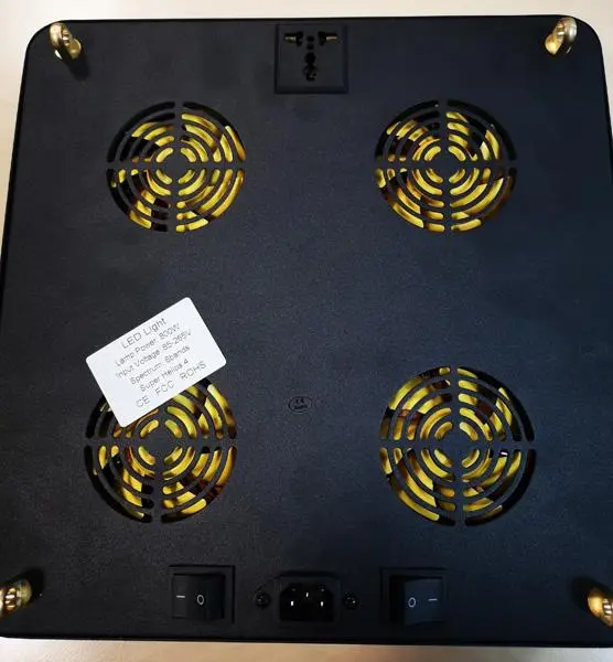 Foto aus der offiziellen Meldung: LED Hydroponics Ltd Super Helios 4 Gewächshauslampe — Risiko: Elektrischer Schlag & Feuer