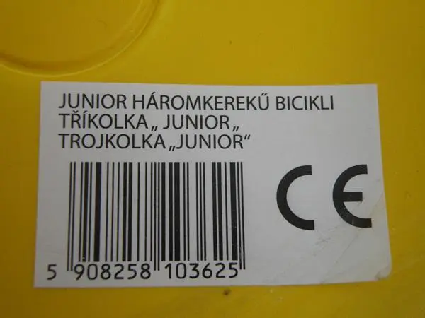 Photo from the official notice: Mrowiec Toys háromkerekű bicikli / Trikolka tricycle — entrapment & injuries risk