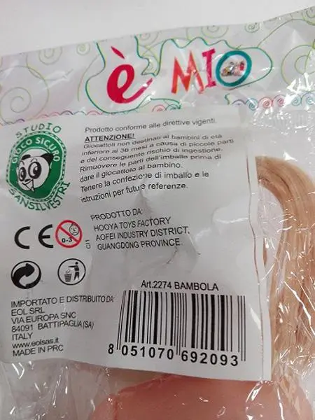 Photo de l’avis officiel: è mio Poupée en plastique — risque: Risque chimique