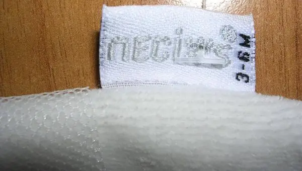 Photo from the official notice: Necix's babies' clothing set — choking risk (A12/1833/18)