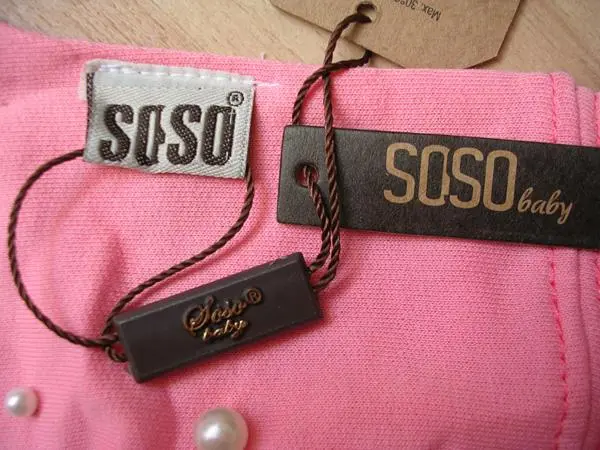 Foto aus der offiziellen Meldung: SOSO Kinderkleidungsset — Risiko: Ersticken